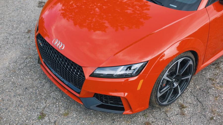 Детали экстерьера Audi TT RS Coupe (8S) 2017 года  (NA) (фото 14 из 36)